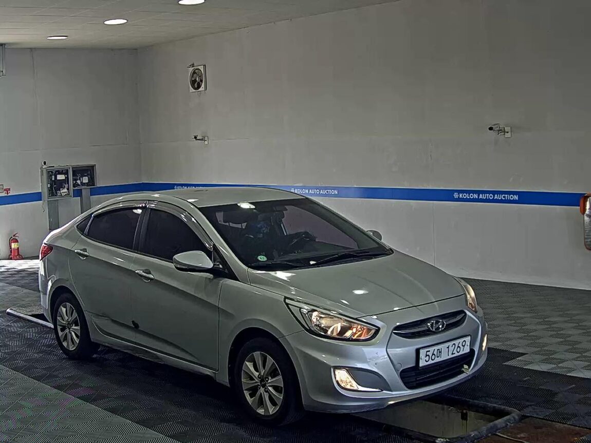 HYUNDAI NEW ACCENT 1.4 VVT MODERN 2015 - zdjęcie 3