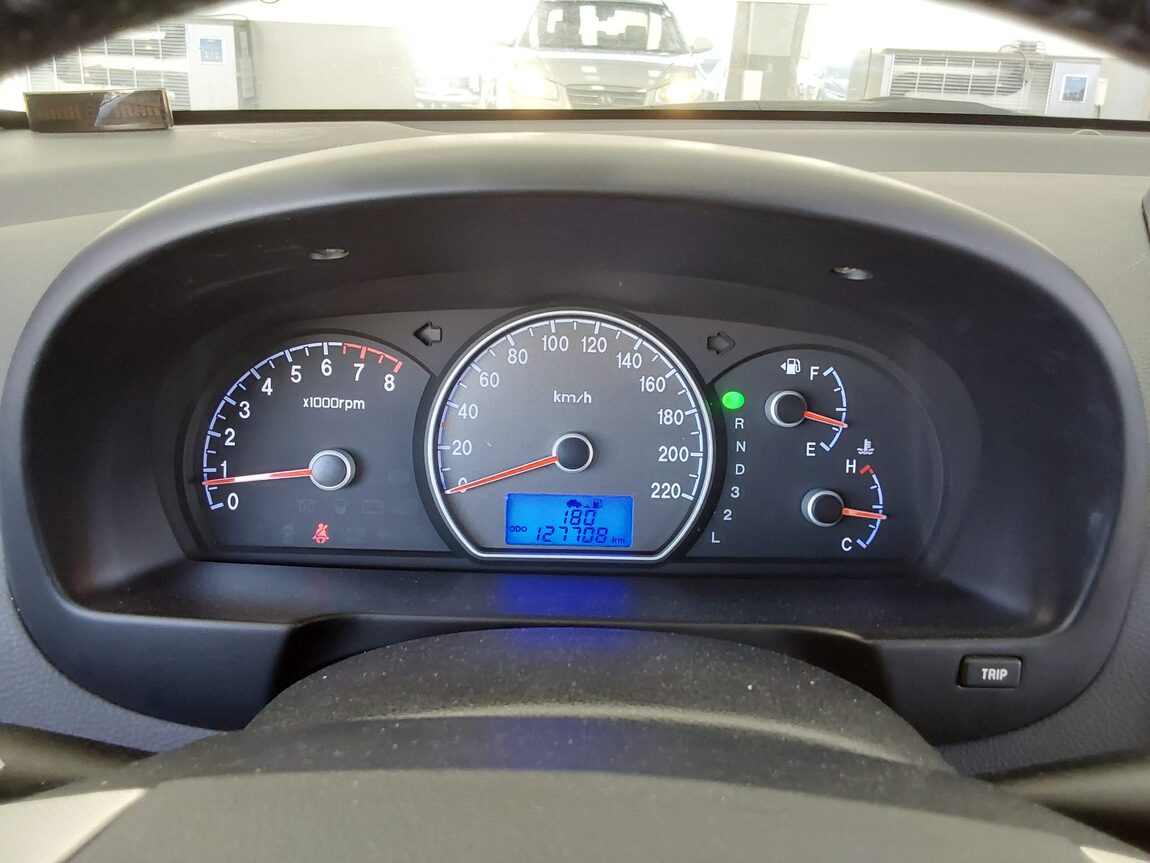 HYUNDAI AVANTE HD 1.6 VVT S16 LUXURY 2008 - zdjęcie 9