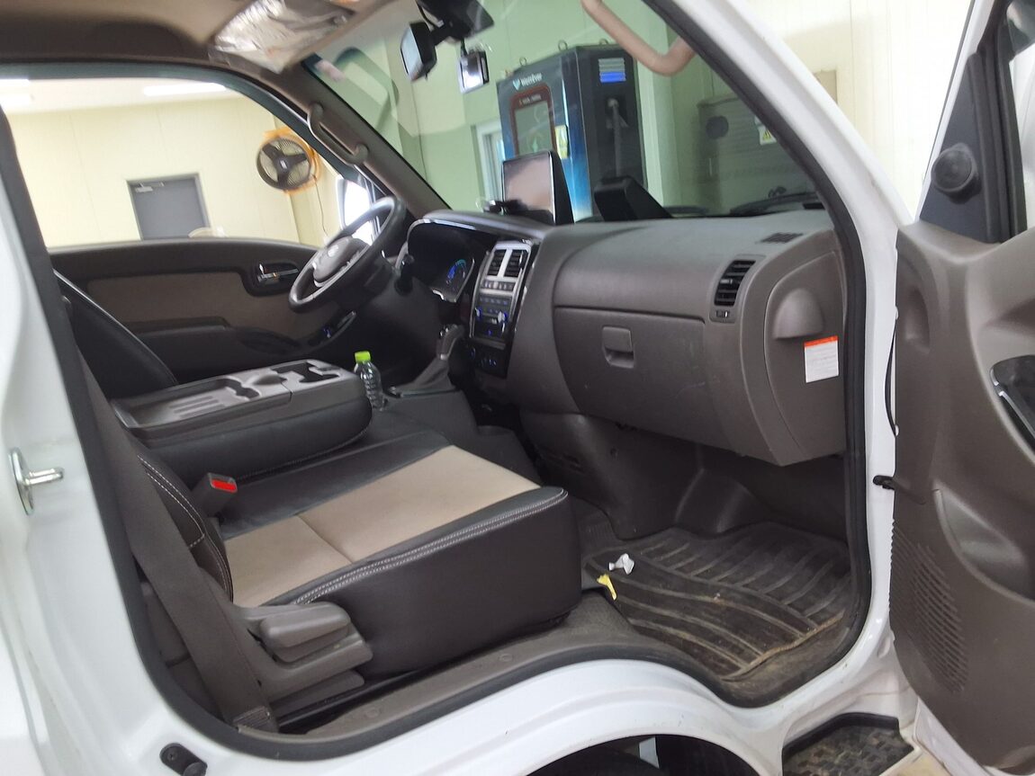 HYUNDAI PORTER II ELECTRIC CARGO PREMIUM SPECIAL 2023 - zdjęcie 12