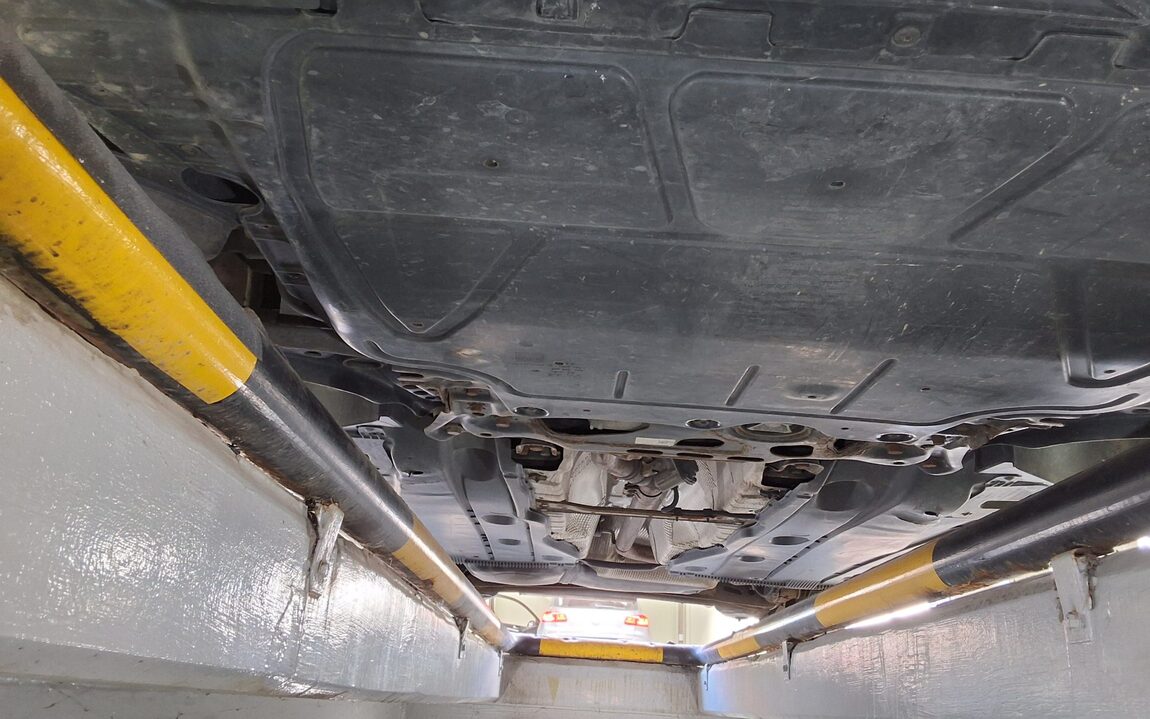 VOLKSWAGEN GOLF (7TH GEN) 1.6 TDI BLUEMOTION 2015 - zdjęcie 22