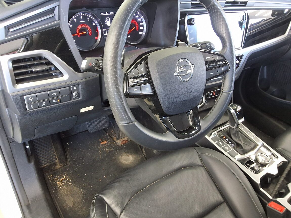 KG MOBILITY (SSANGYONG) ALL NEW KORANDO 1.5 GASOLINE 2WD C5 PLUS 2023 - zdjęcie 19