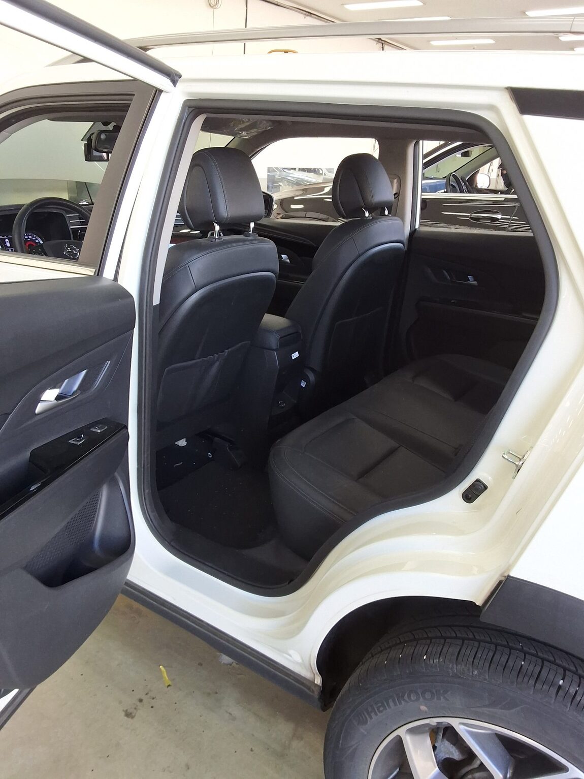 KG MOBILITY (SSANGYONG) ALL NEW KORANDO 1.5 GASOLINE 2WD C5 PLUS 2023 - zdjęcie 12
