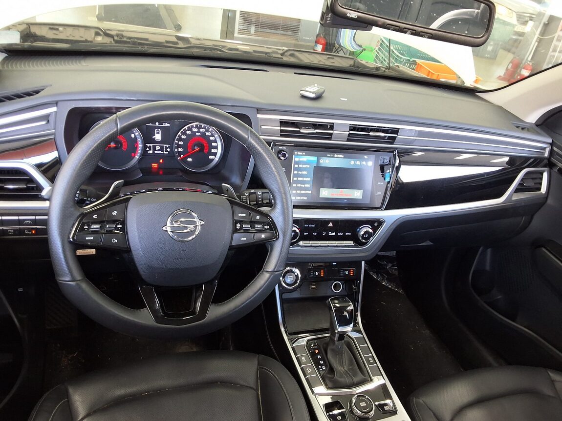 KG MOBILITY (SSANGYONG) ALL NEW KORANDO 1.5 GASOLINE 2WD C5 PLUS 2023 - zdjęcie 11