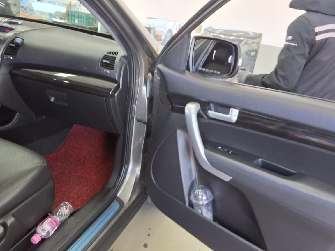KIA SORENTO R DIESEL 2.0 2WD TLX LUXURY MODEL 2012 - zdjęcie 14