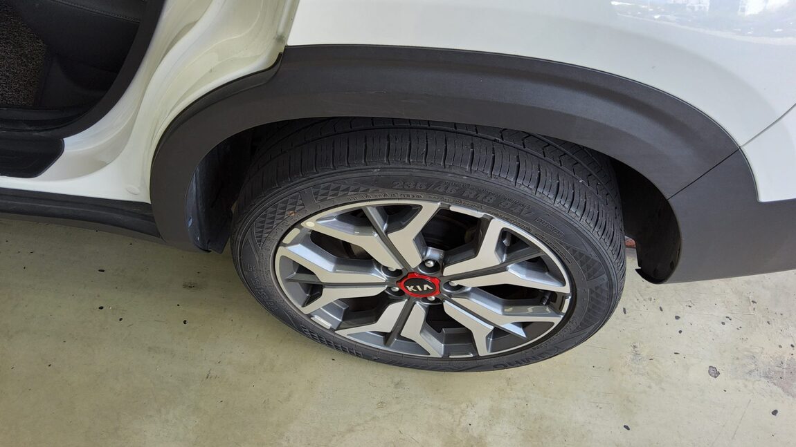 KIA SELTOS 1.6 GASOLINE 2WD NOBLESSE 2020 - zdjęcie 24