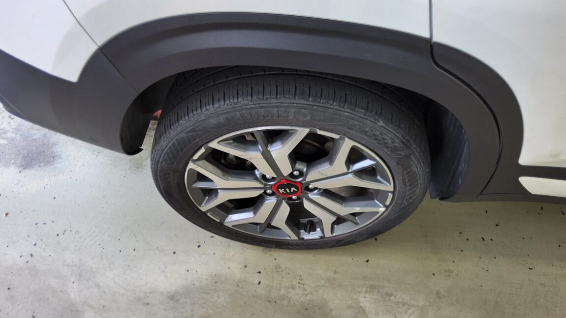 KIA SELTOS 1.6 GASOLINE 2WD NOBLESSE 2020 - zdjęcie 26