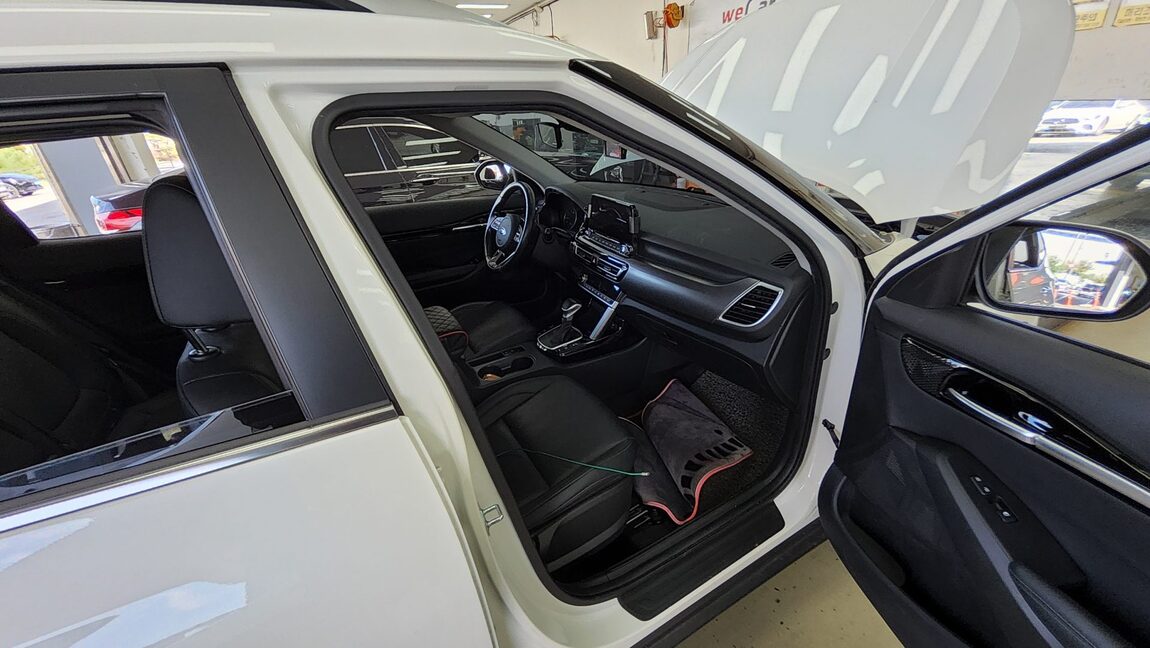 KIA SELTOS 1.6 GASOLINE 2WD NOBLESSE 2020 - zdjęcie 14