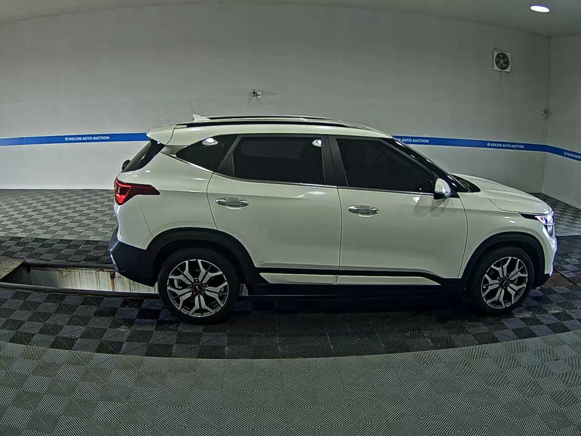 KIA SELTOS 1.6 GASOLINE 2WD NOBLESSE 2020 - zdjęcie 4