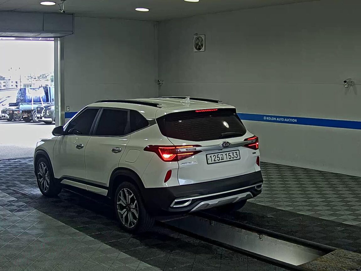 KIA SELTOS 1.6 GASOLINE 2WD NOBLESSE 2020 - zdjęcie 6