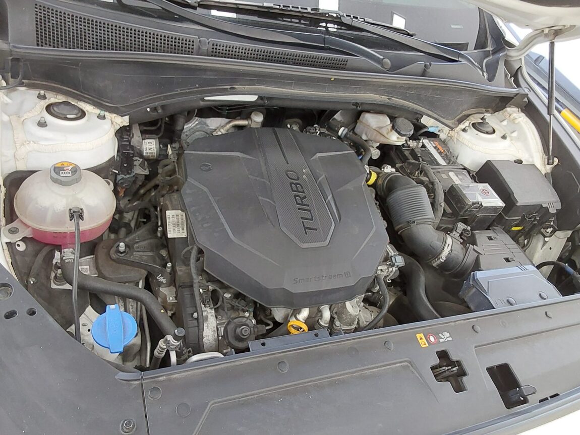 HYUNDAI THE NEW SANTA FE DIESEL 2.2 2WD PRESTIGE 2021 - zdjęcie 18