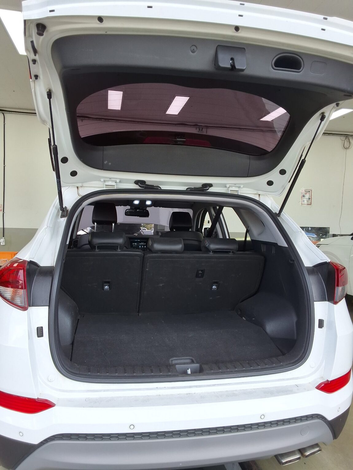 HYUNDAI ALL NEW TUCSON DIESEL R2.0 2WD SMART 2018 - zdjęcie 15