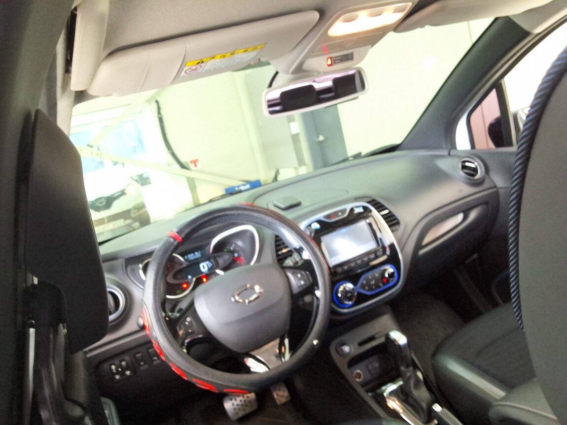 RENAULT (SAMSUNG) QM3 RE SIGNATURE ETOILE WHITE BODY 2017 - zdjęcie 12