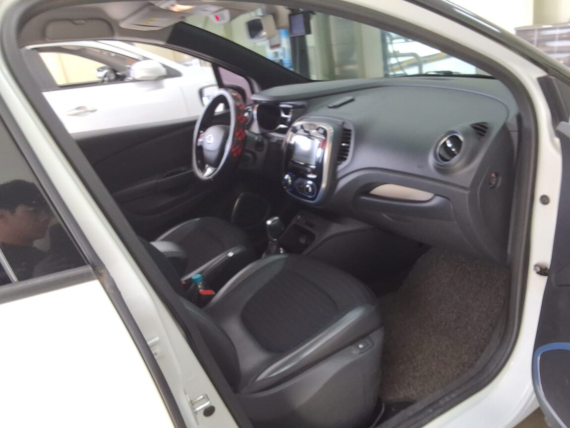 RENAULT (SAMSUNG) QM3 RE SIGNATURE ETOILE WHITE BODY 2017 - zdjęcie 15