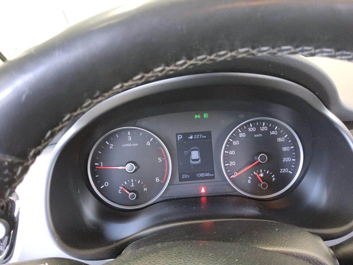 KIA STONIC U2 1.6 DIESEL TRENDY 2019 - zdjęcie 9