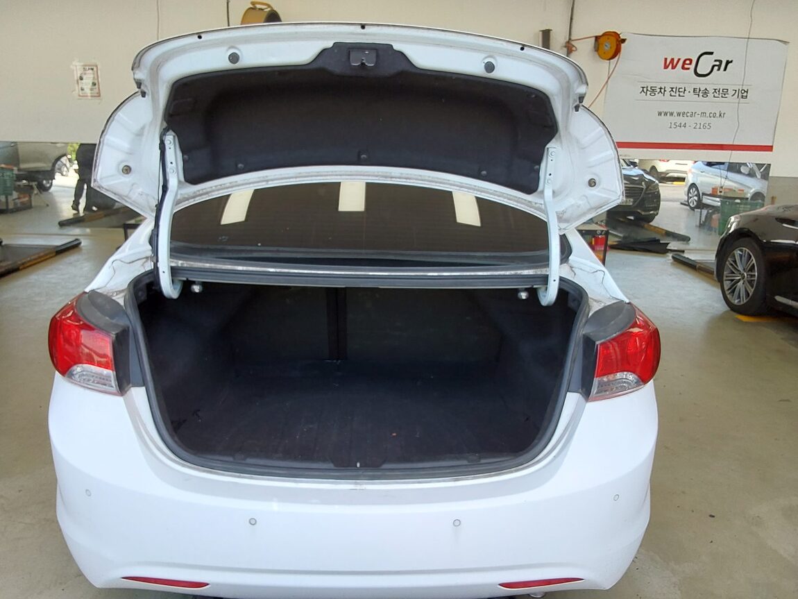 HYUNDAI AVANTE MD M16 GDi PREMIER 2012 - zdjęcie 15