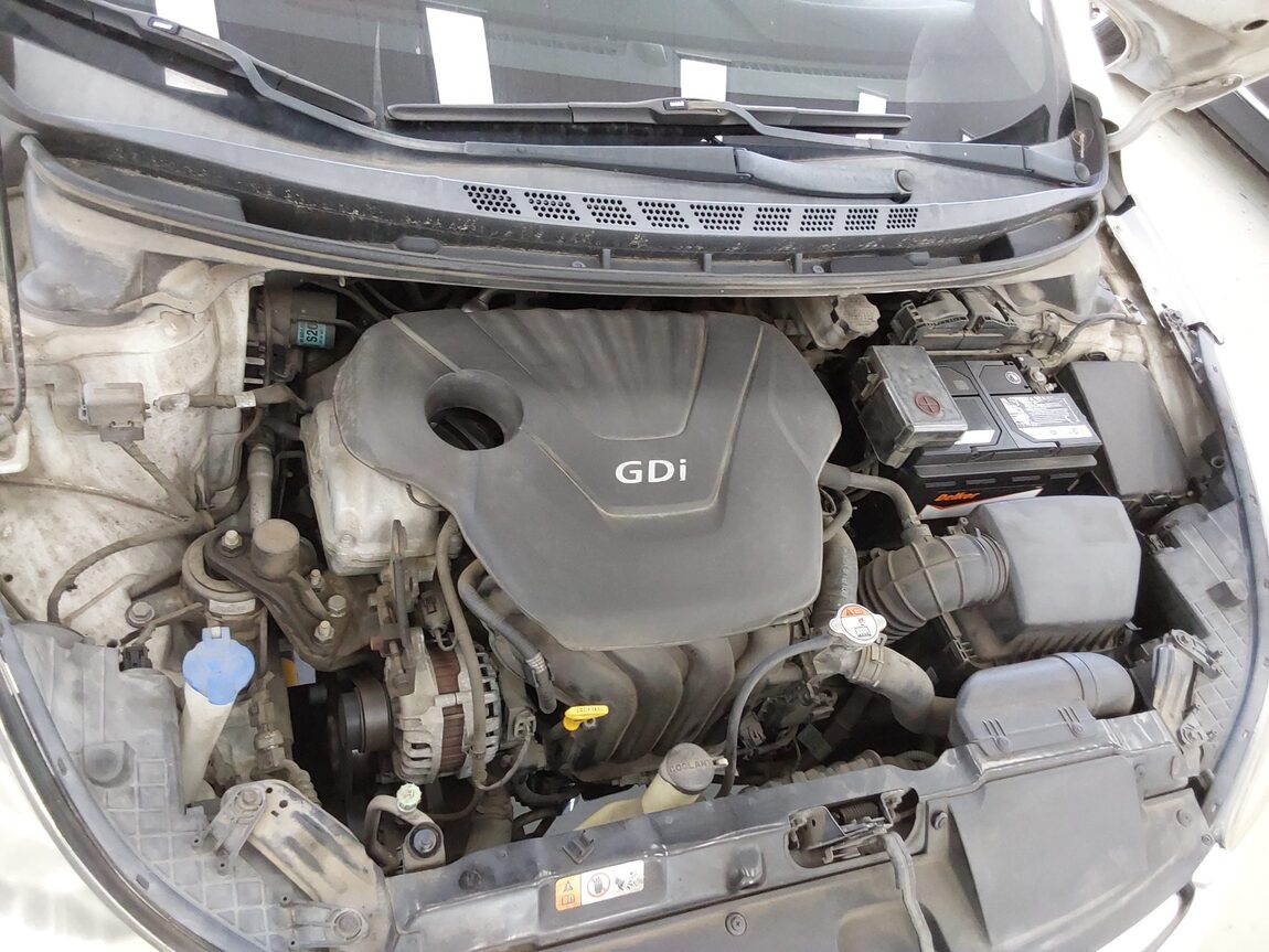 HYUNDAI AVANTE MD M16 GDi PREMIER 2012 - zdjęcie 19