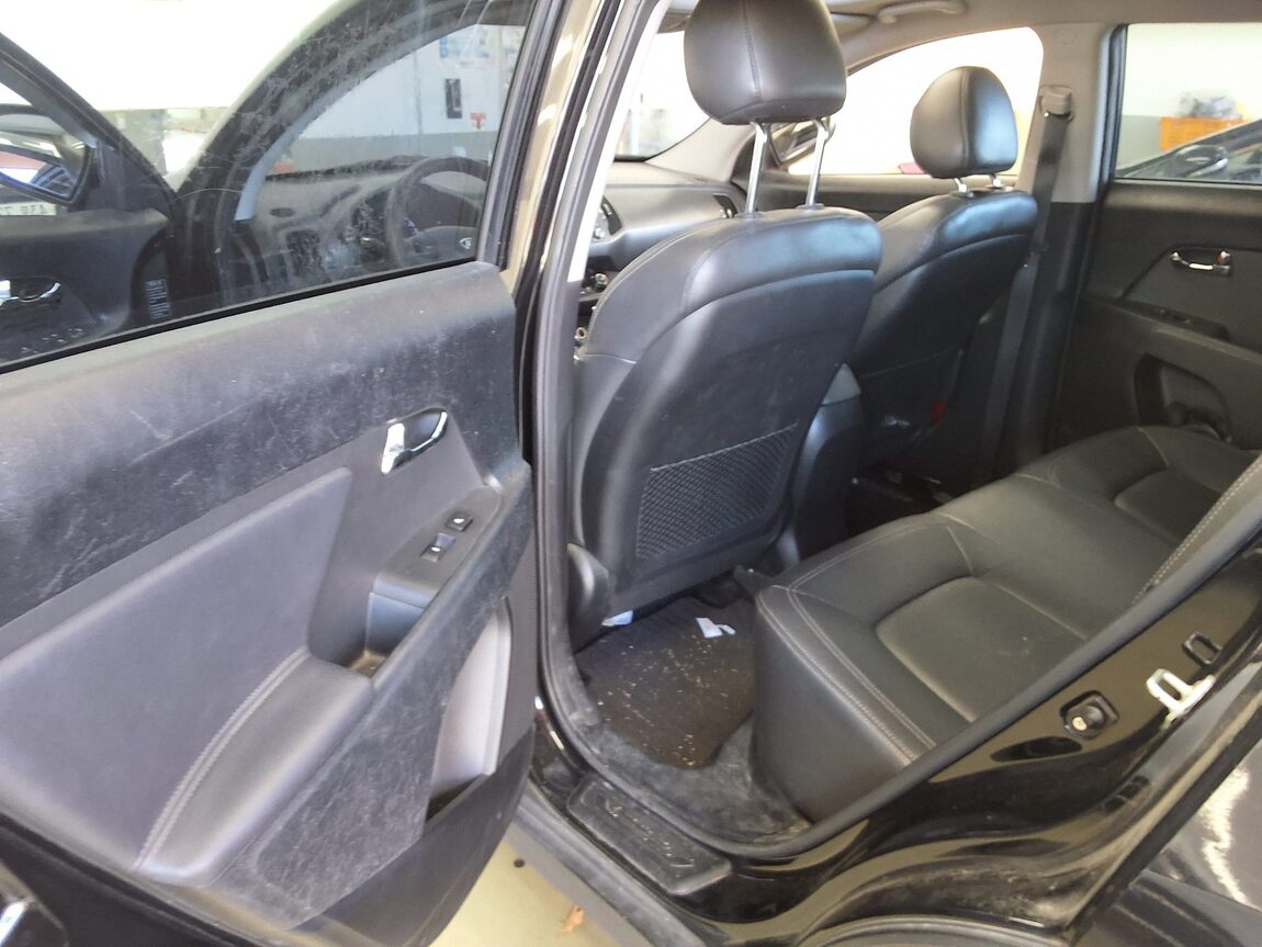 KIA SPORTAGE R DIESEL R2.0 2WD TLX LUXURY MODEL 2011 - zdjęcie 12