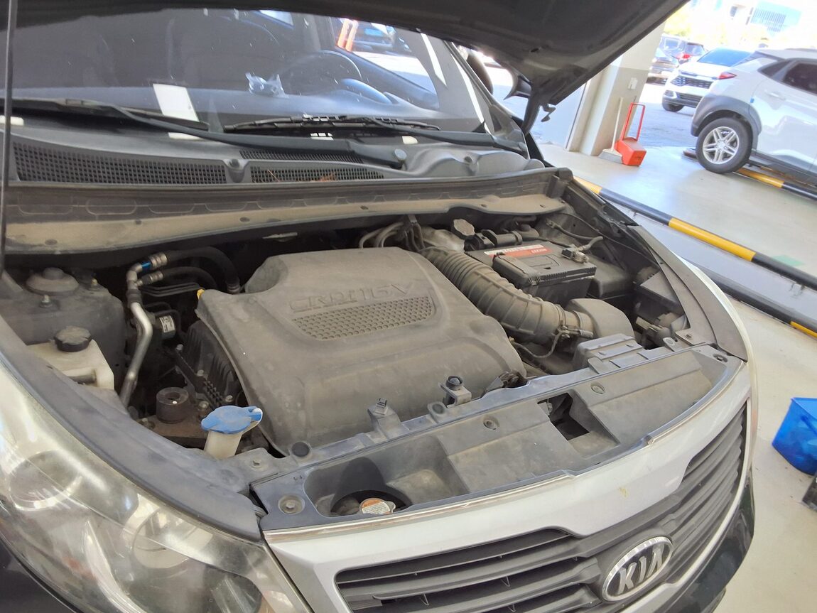 KIA SPORTAGE R DIESEL R2.0 2WD TLX LUXURY MODEL 2011 - zdjęcie 19