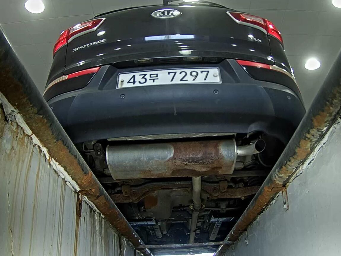 KIA SPORTAGE R DIESEL R2.0 2WD TLX LUXURY MODEL 2011 - zdjęcie 8