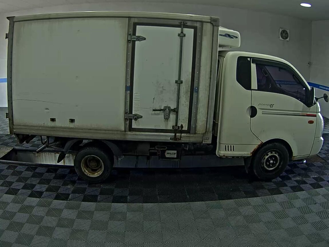 HYUNDAI PORTER II FREEZER BOX TRUCK SUPER CAB 2012 - zdjęcie 4