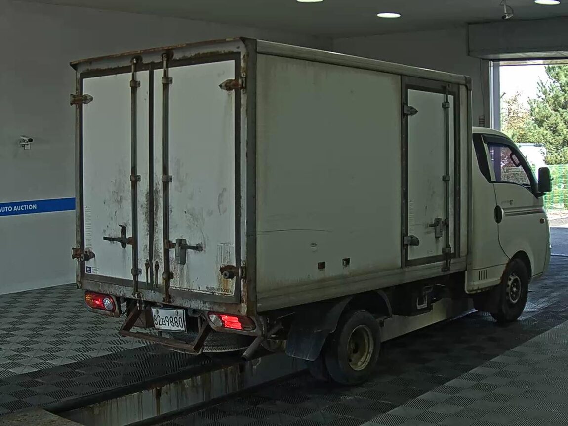 HYUNDAI PORTER II FREEZER BOX TRUCK SUPER CAB 2012 - zdjęcie 5