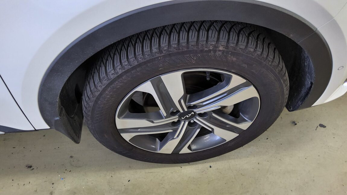 KIA NEW SORENTO HYBRID (MQ4) 1.6 HEV 2WD GRAVITY 2023 - zdjęcie 24