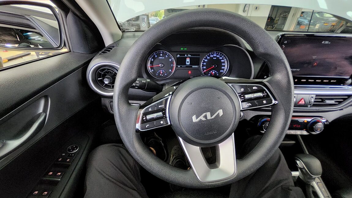 KIA THE NEW K3 1.6 GASOLINE TRENDY 2023 - zdjęcie 17