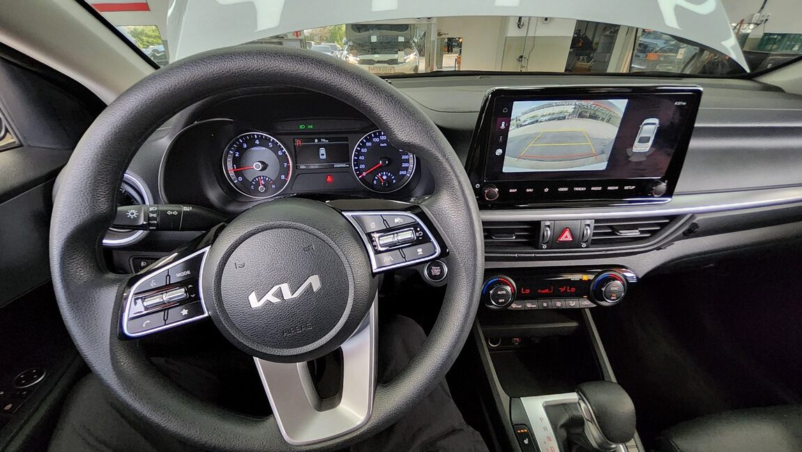 KIA THE NEW K3 1.6 GASOLINE TRENDY 2023 - zdjęcie 19