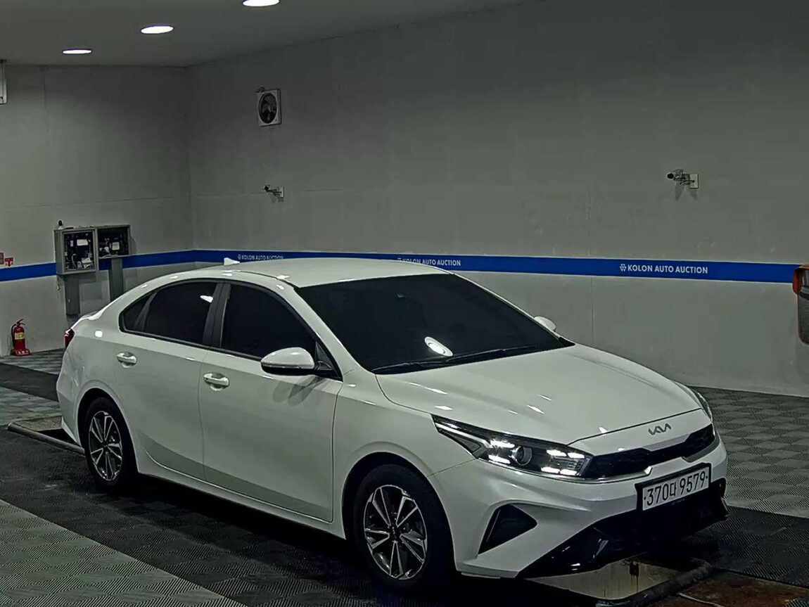 KIA THE NEW K3 1.6 GASOLINE TRENDY 2023 - zdjęcie 3