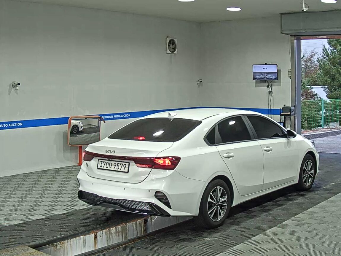 KIA THE NEW K3 1.6 GASOLINE TRENDY 2023 - zdjęcie 5