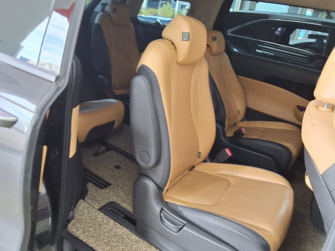 KIA NEW CARNIVAL (KA4) 9-SEATER DIESEL NOBLESSE 2023 - zdjęcie 13