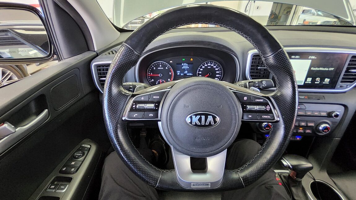 KIA SPORTAGE THE BOLD R2.0 DIESEL 2WD TRENDY 2020 - zdjęcie 17