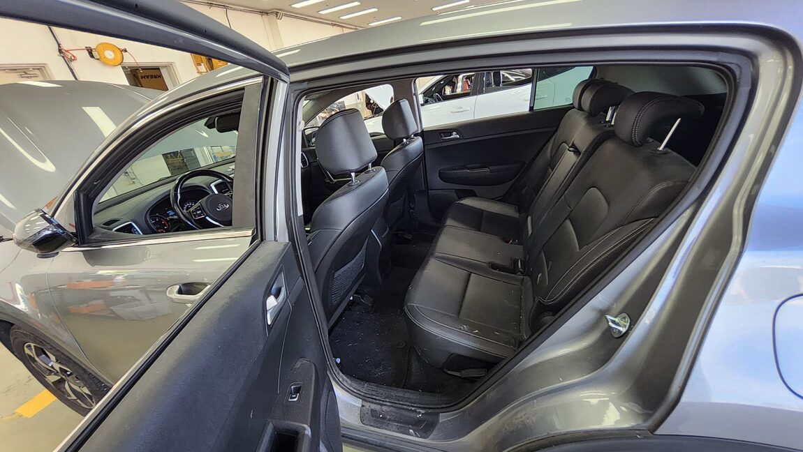 KIA SPORTAGE THE BOLD R2.0 DIESEL 2WD TRENDY 2020 - zdjęcie 12