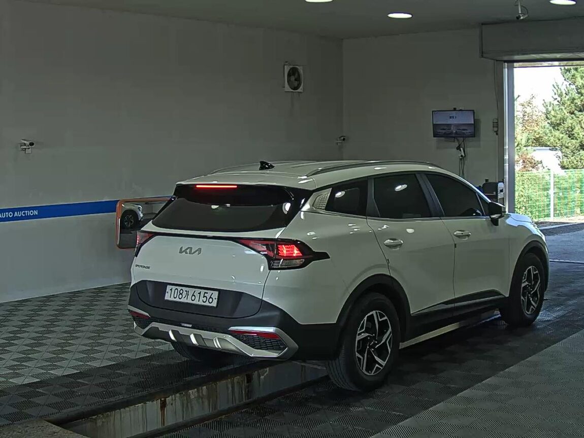 KIA THE ALL NEW SPORTAGE 2.0 DIESEL 2WD PRESTIGE 2023 - zdjęcie 5