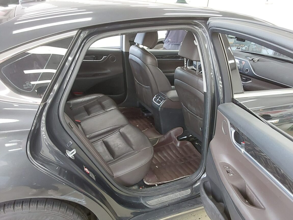 HYUNDAI GRANDEUR IG 2.4 GDi MODERN 2018 - zdjęcie 13