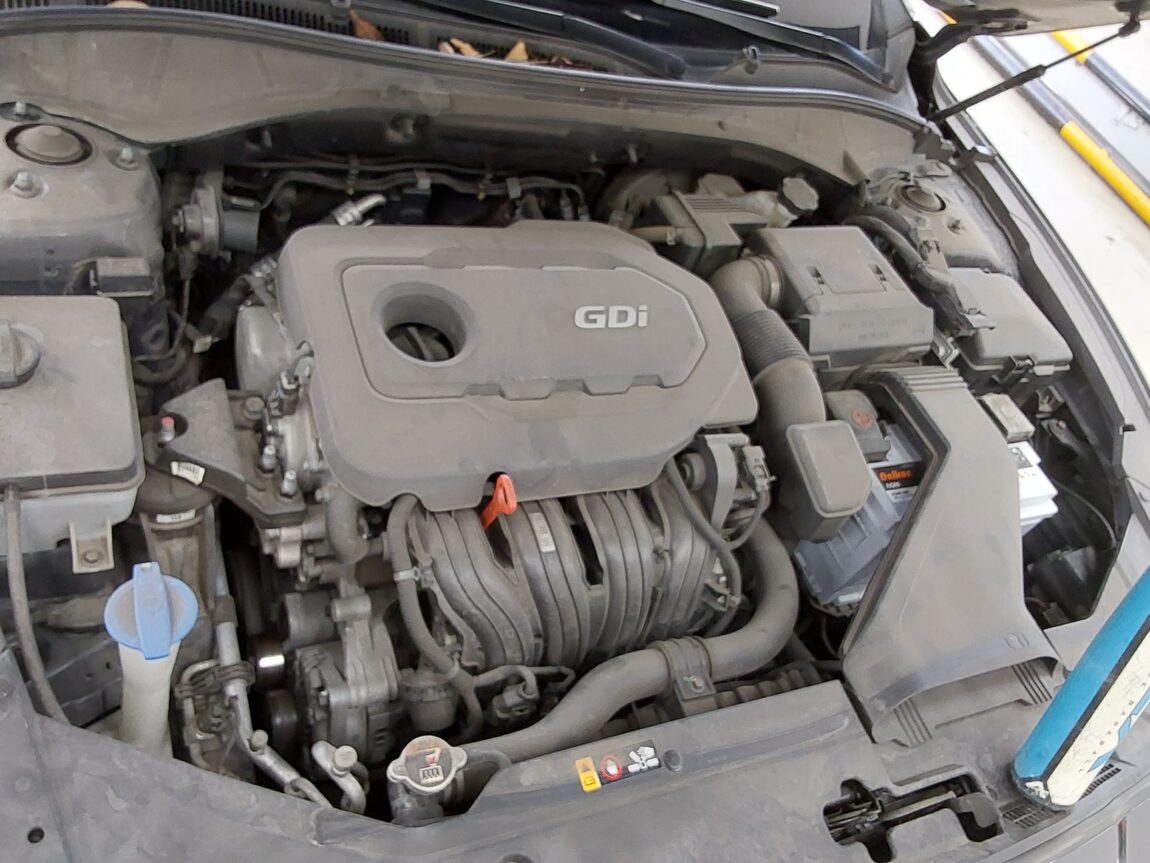 HYUNDAI GRANDEUR IG 2.4 GDi MODERN 2018 - zdjęcie 18