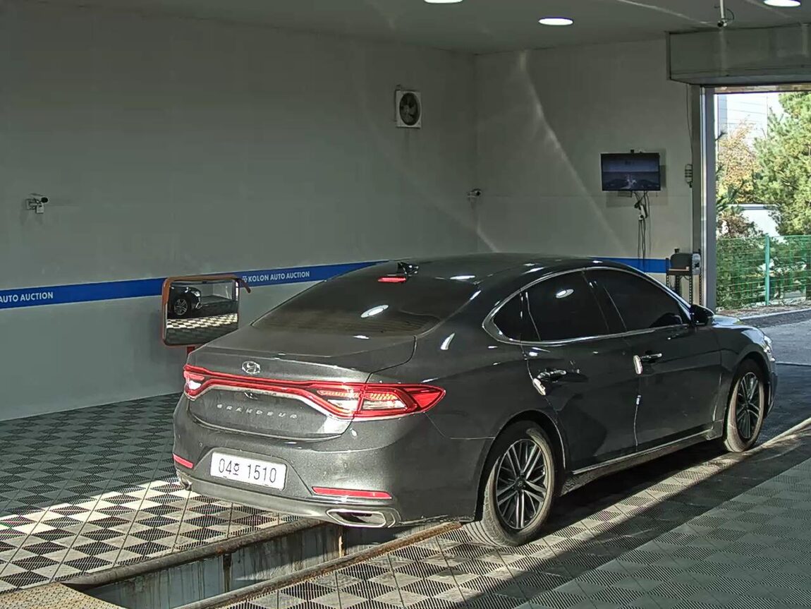 HYUNDAI GRANDEUR IG 2.4 GDi MODERN 2018 - zdjęcie 5