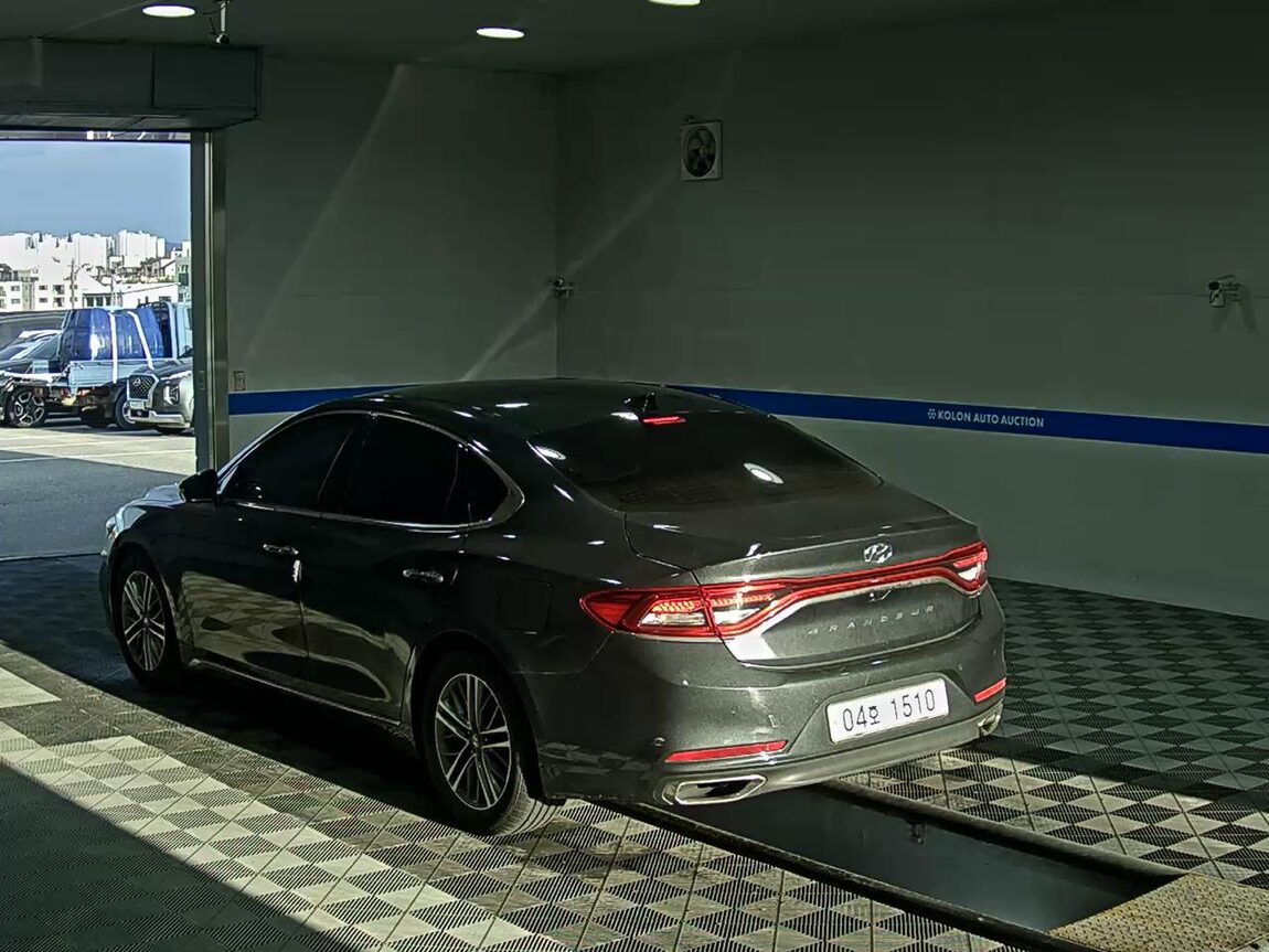 HYUNDAI GRANDEUR IG 2.4 GDi MODERN 2018 - zdjęcie 6