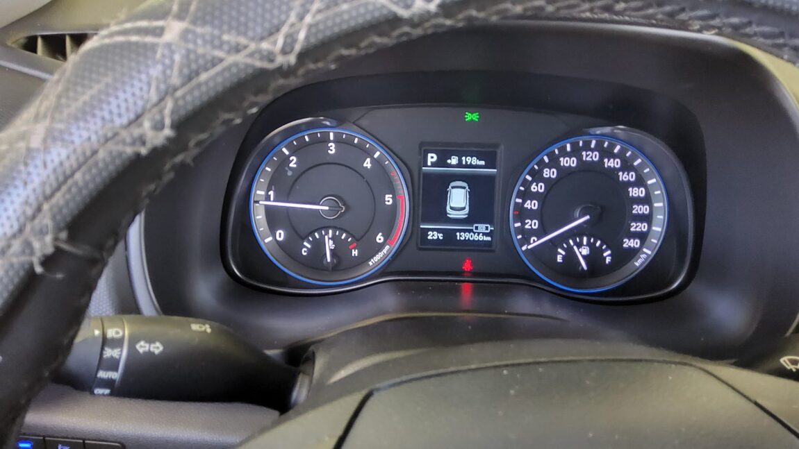 HYUNDAI KONA 1.6 DIESEL 2WD MODERN TECH 2018 - zdjęcie 9