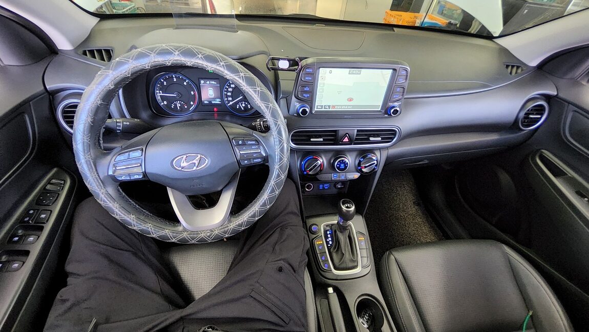 HYUNDAI KONA 1.6 DIESEL 2WD MODERN TECH 2018 - zdjęcie 11
