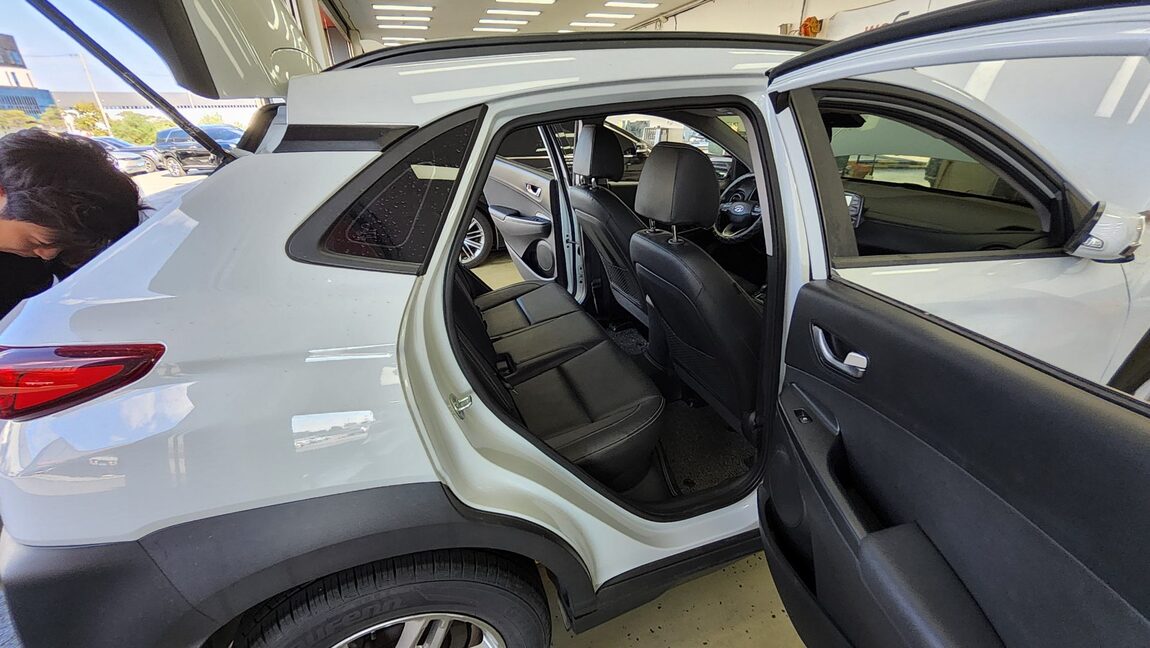 HYUNDAI KONA 1.6 DIESEL 2WD MODERN TECH 2018 - zdjęcie 13