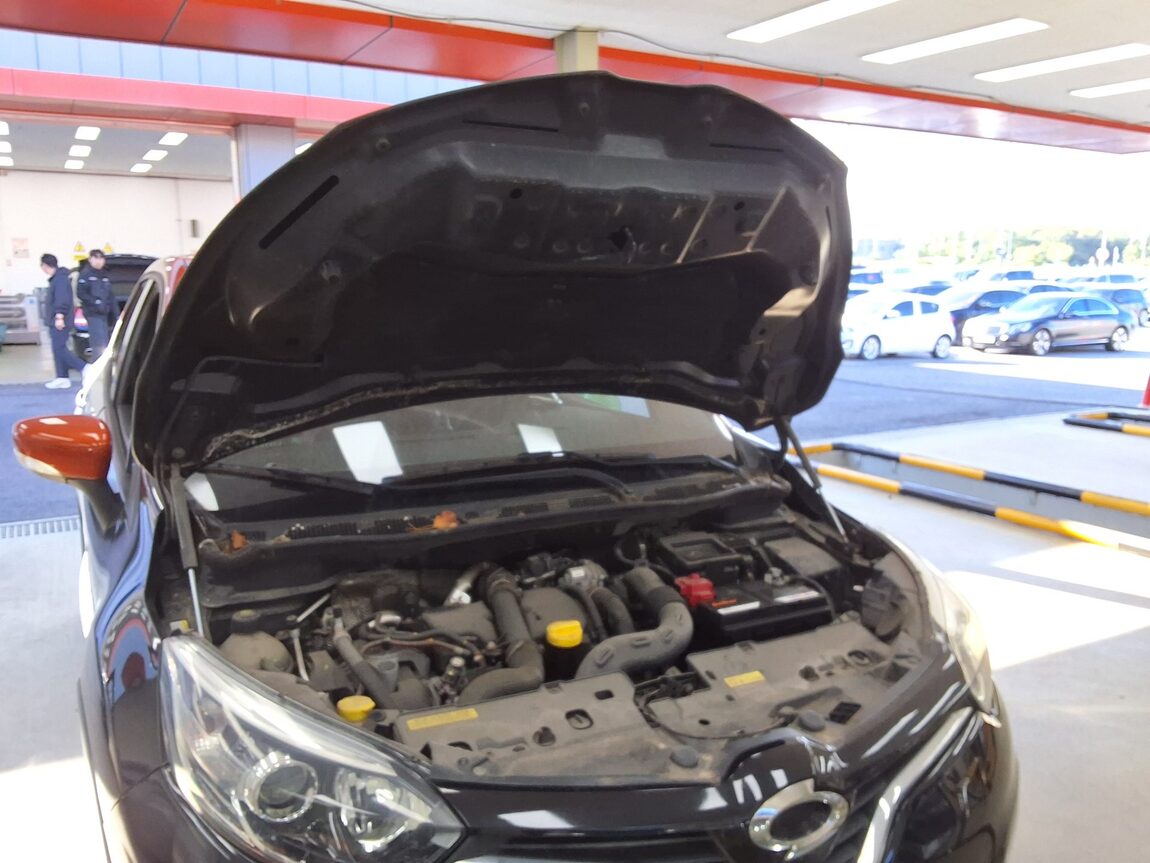 RENAULT (SAMSUNG) QM3 RE 2015 - zdjęcie 18