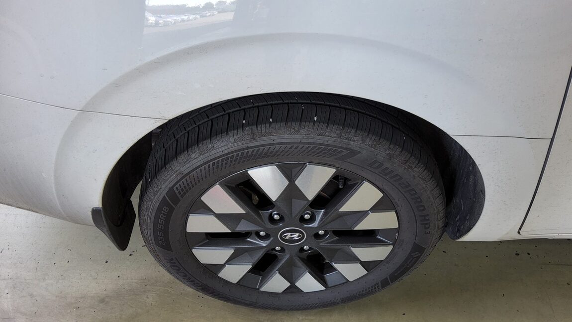 HYUNDAI STARIA 2.2 DIESEL LOUNGE 9-SEATER 2WD PRESTIGE 2023 - zdjęcie 26