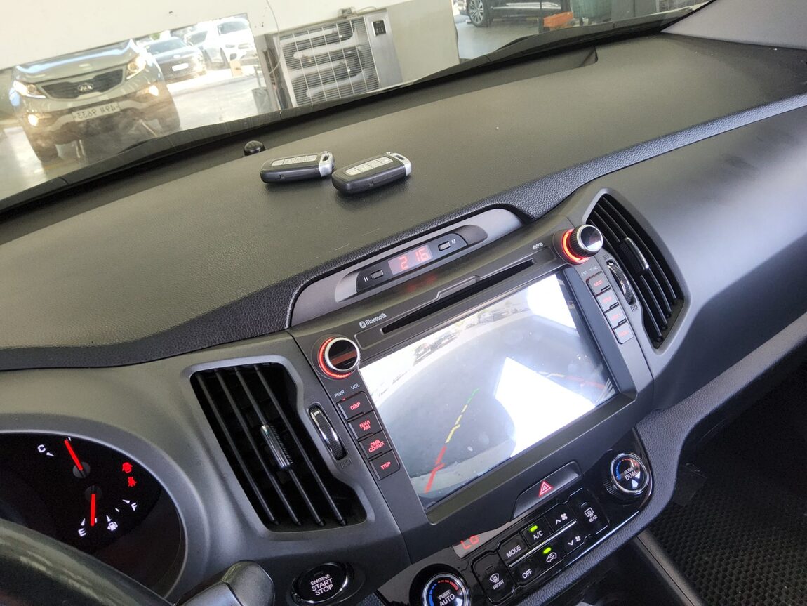 KIA SPORTAGE R DIESEL R2.0 2WD TLX LUXURY MODEL 2013 - zdjęcie 17