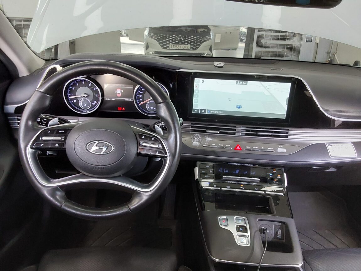 HYUNDAI THE NEW GRANDEUR IG LPi 3.0 BUSINESS DELUXE TYPE 2022 - zdjęcie 11