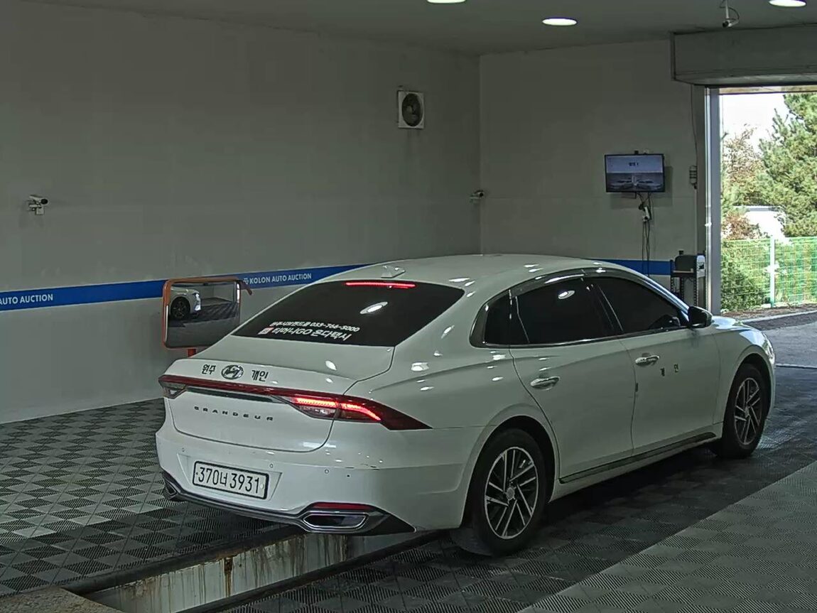 HYUNDAI THE NEW GRANDEUR IG LPi 3.0 BUSINESS DELUXE TYPE 2022 - zdjęcie 5