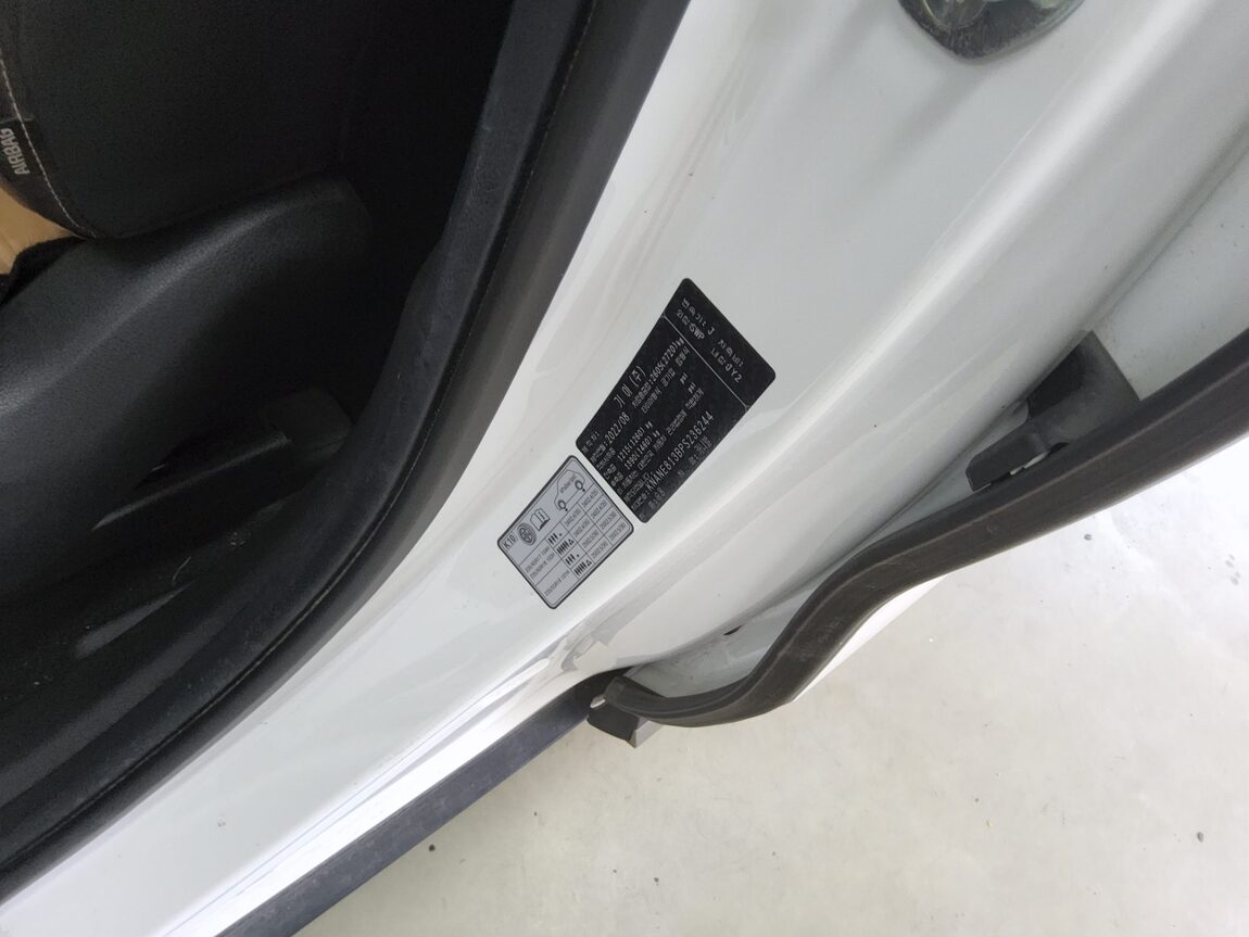 KIA NEW CARNIVAL (KA4) 9-SEATER GASOLINE SIGNATURE 2023 - zdjęcie 16