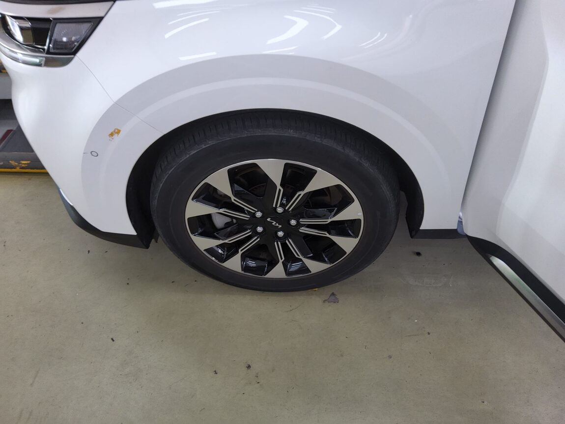 KIA NEW CARNIVAL (KA4) 9-SEATER GASOLINE SIGNATURE 2023 - zdjęcie 21