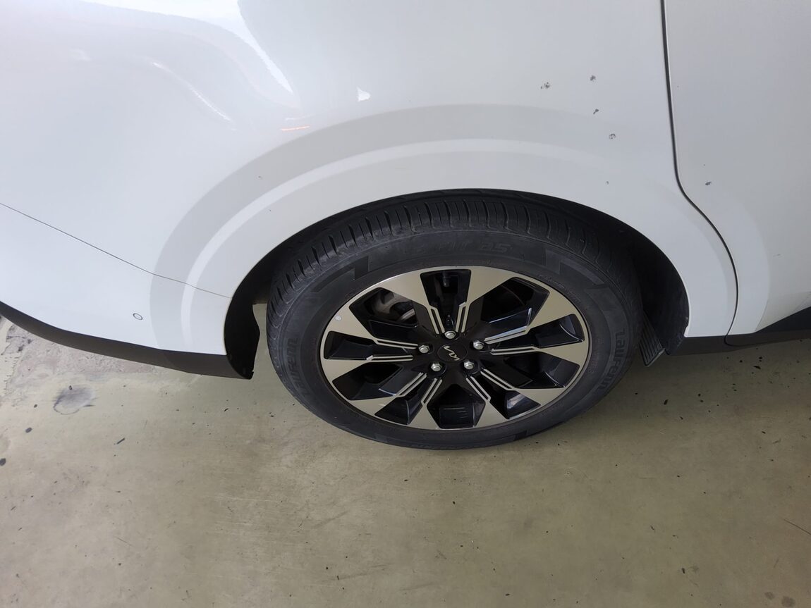 KIA NEW CARNIVAL (KA4) 9-SEATER GASOLINE SIGNATURE 2023 - zdjęcie 24