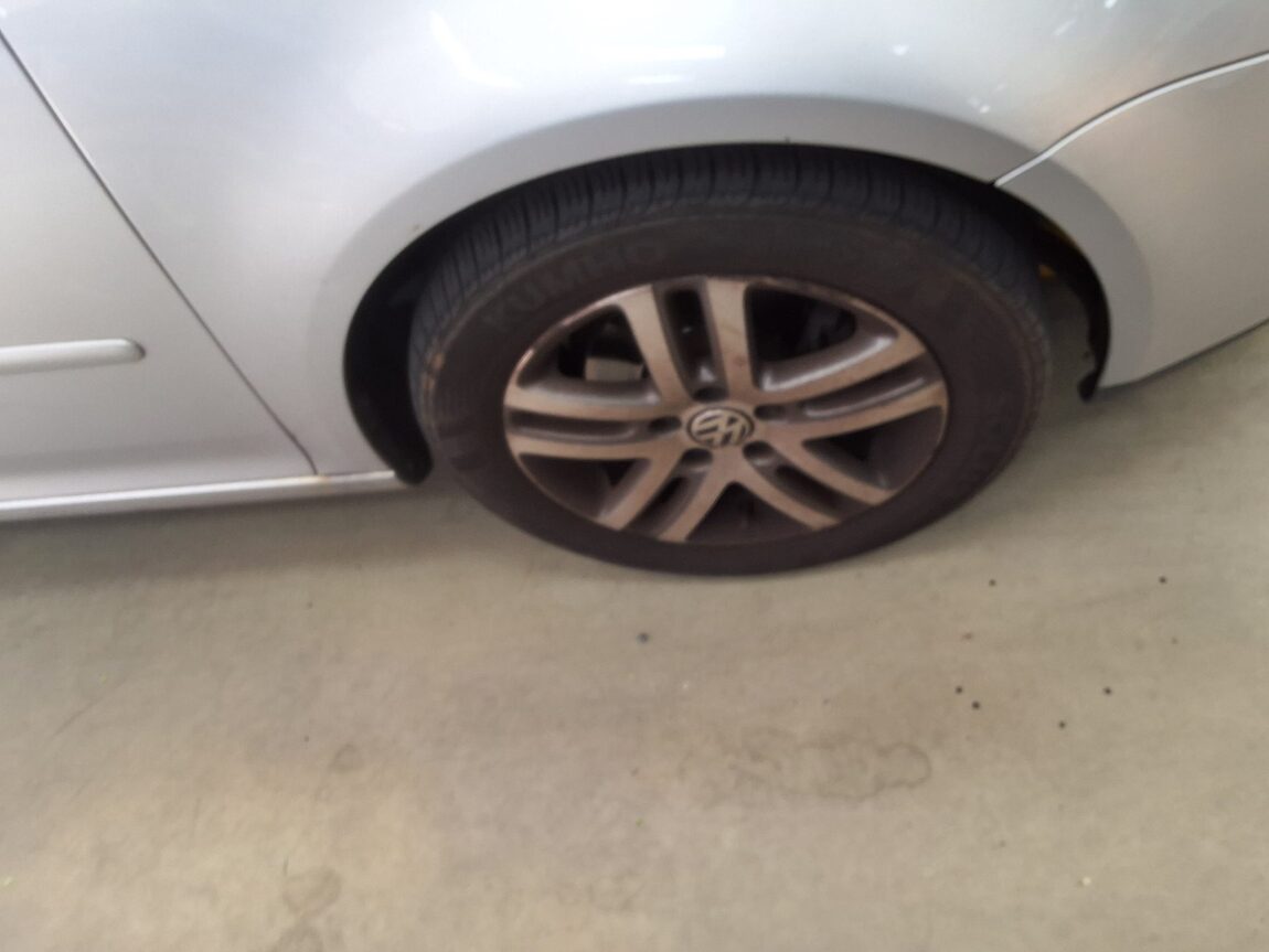 VOLKSWAGEN GOLF (5TH GEN) 2.0 TDI 2009 - zdjęcie 21
